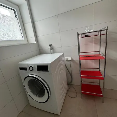 Helle In Gruener Lage - Naehe Zentrum