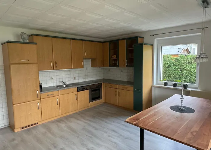 Helle In Gruener Lage - Naehe Zentrum דירה *