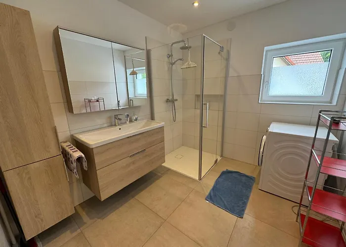 Helle In Gruener Lage - Naehe Zentrum Апартаменти *