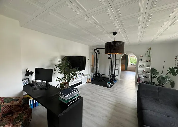 Helle In Gruener Lage - Naehe Zentrum * Лінц