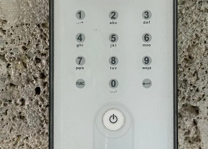 Helle In Gruener Lage - Naehe Zentrum דירה